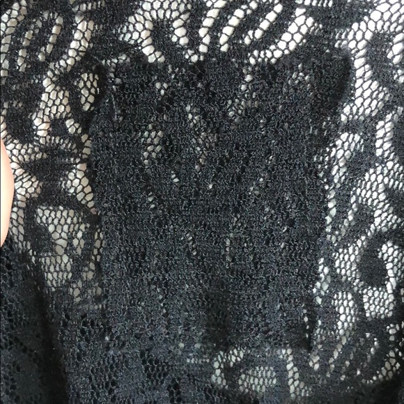 Flowing Lace Tank Top - Picture 2 of 6